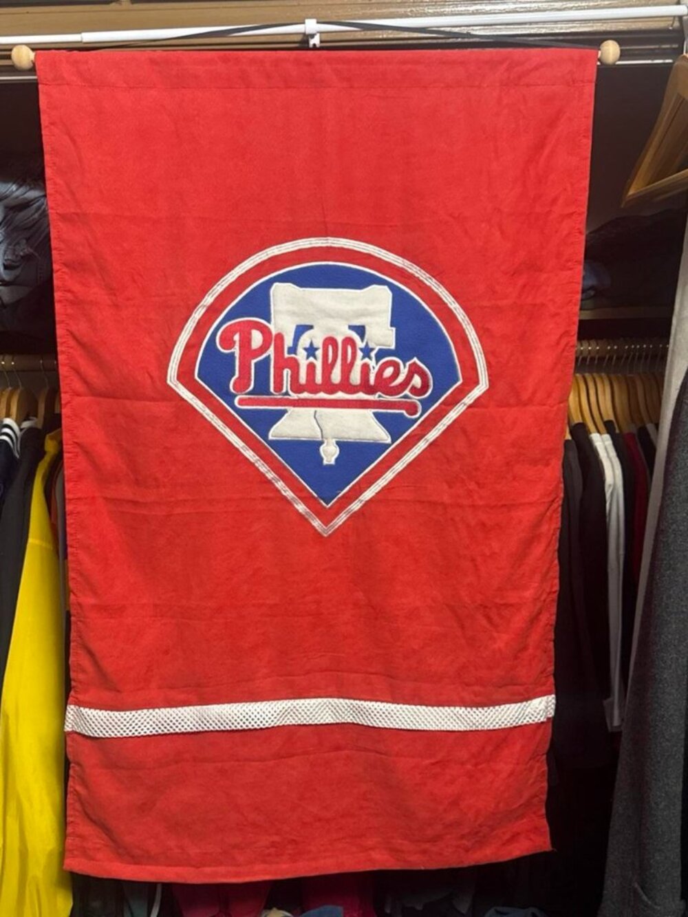 MLB Philadelphia Phillies Flag and Banner/window Cling